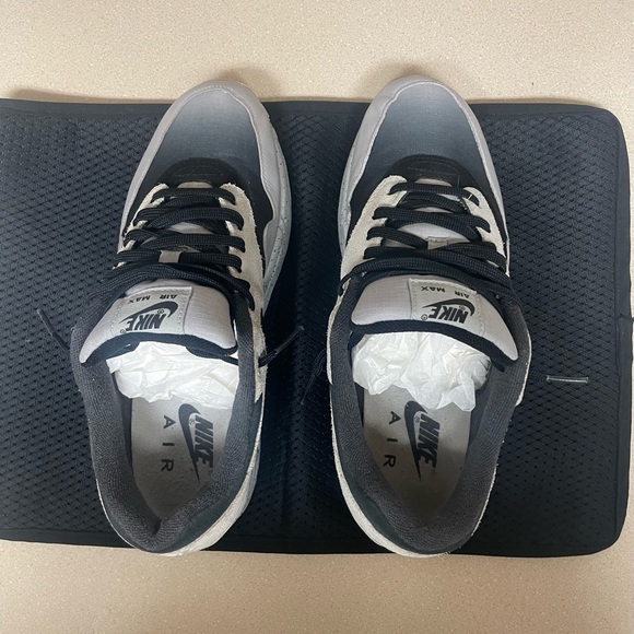 🔥Nike Air Max 1🔥 - Picture 7 of 14